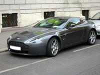 Aston_Martin_Vantage_V8.jpg