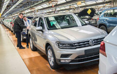 volkswagen-tiguan-fabrica-wolfsburgo-42.jpg