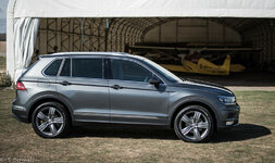 Tiguan Sport Indium Grey_1.jpg