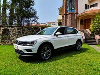 Tiguan lateral.jpg